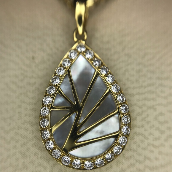 Jewelry - **sold**N 18ky Mother of Pearl & Diamond Necklace